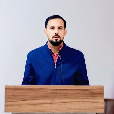 علي 