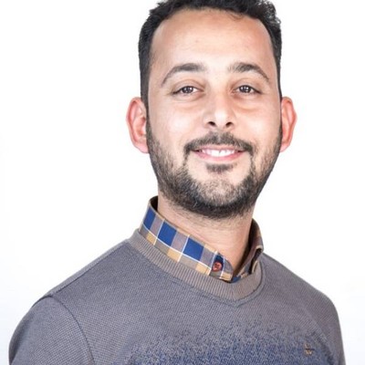 علي