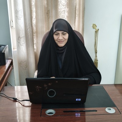 منى